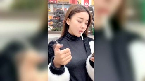 美女本想抽根烟，接下来的那一刻，让美女直接