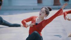 单色舞蹈(武汉)江汉路馆中国舞二阶教练班学员作