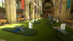 教堂也疯狂, 英国千年大教堂竟新开高尔夫球场