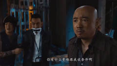 徐峥和赵薇上演高空惊险镜头，堪称《港囧》最