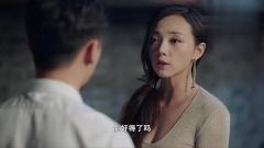 总裁把小媳妇惹火了，乖乖在门口等着小媳妇回